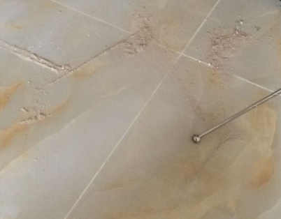 普安瓷砖空鼓维修公司分享粘合剂选择不当在瓷砖铺贴过程中可能导致以下问题