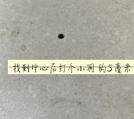 普安瓷砖空鼓维修公司专业解答在瓷砖铺贴过程中，如果砂料搅拌不均匀，将会带来以下问题